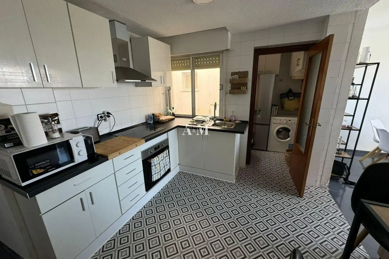 Cocina de Piso de alquiler en Torrevieja con Terraza, Amueblado y Lavadora