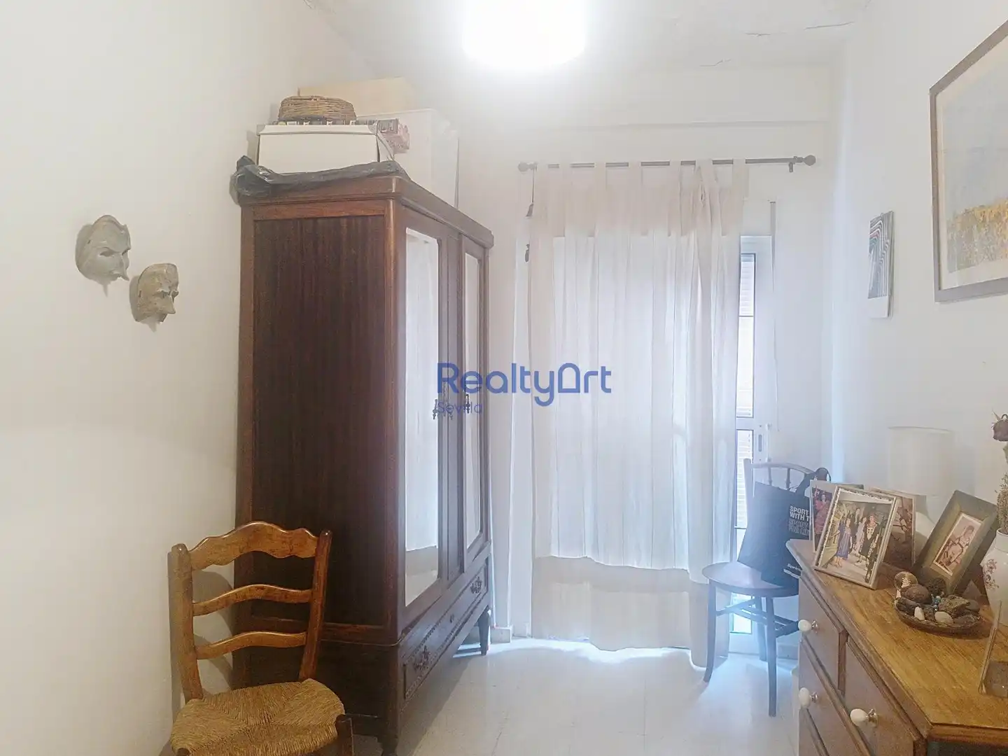 Bedroom of Flat for sale in Sevilla