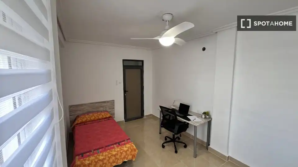 Habitación en Carrús Este