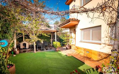 Jardí de Casa o xalet en venda en Molins de Rei amb Aire condicionat i Piscina