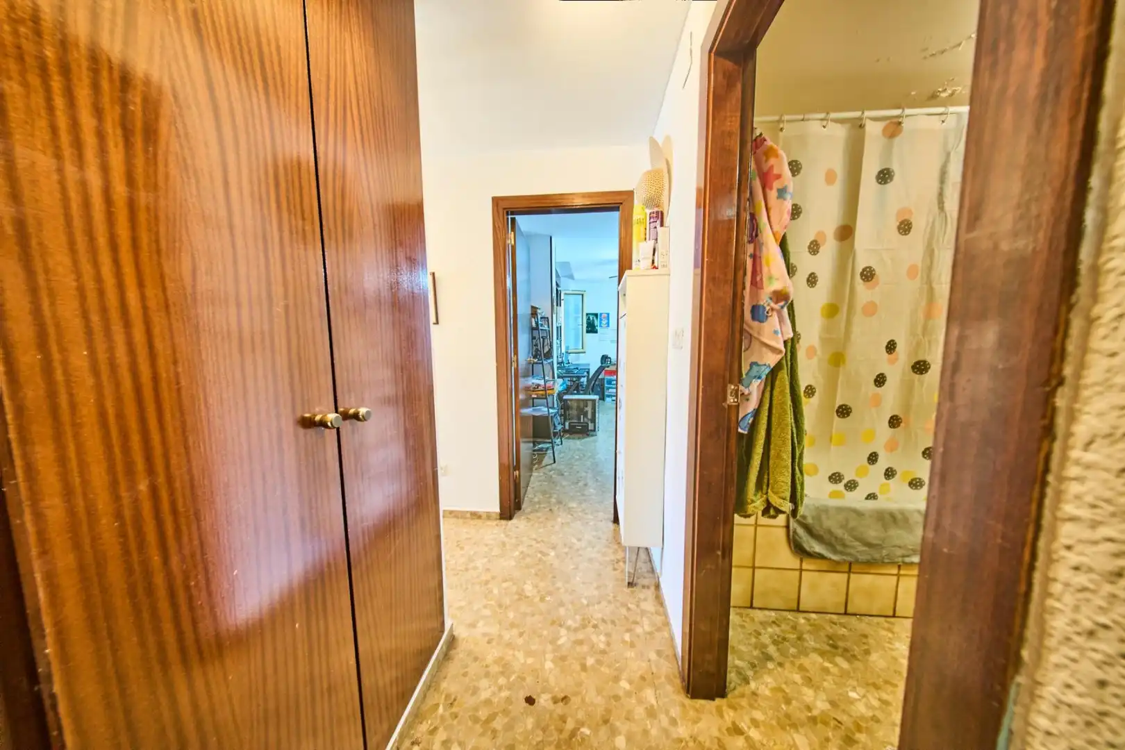 Baño de Piso en venta en Granada con Calefacción y Jardín privado
