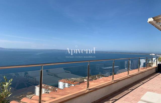 Piso en Venta en Joan Margarit en Almadrava - Canyelles - Puig-Rom