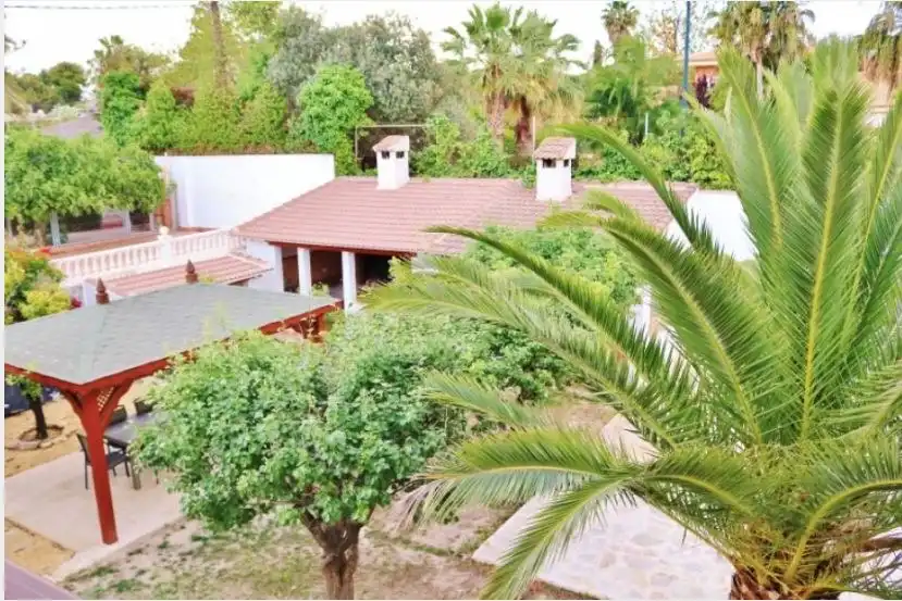 Jardí de Casa o xalet en venda en Alicante / Alacant amb Aire condicionat, Calefacció i Jardí privat