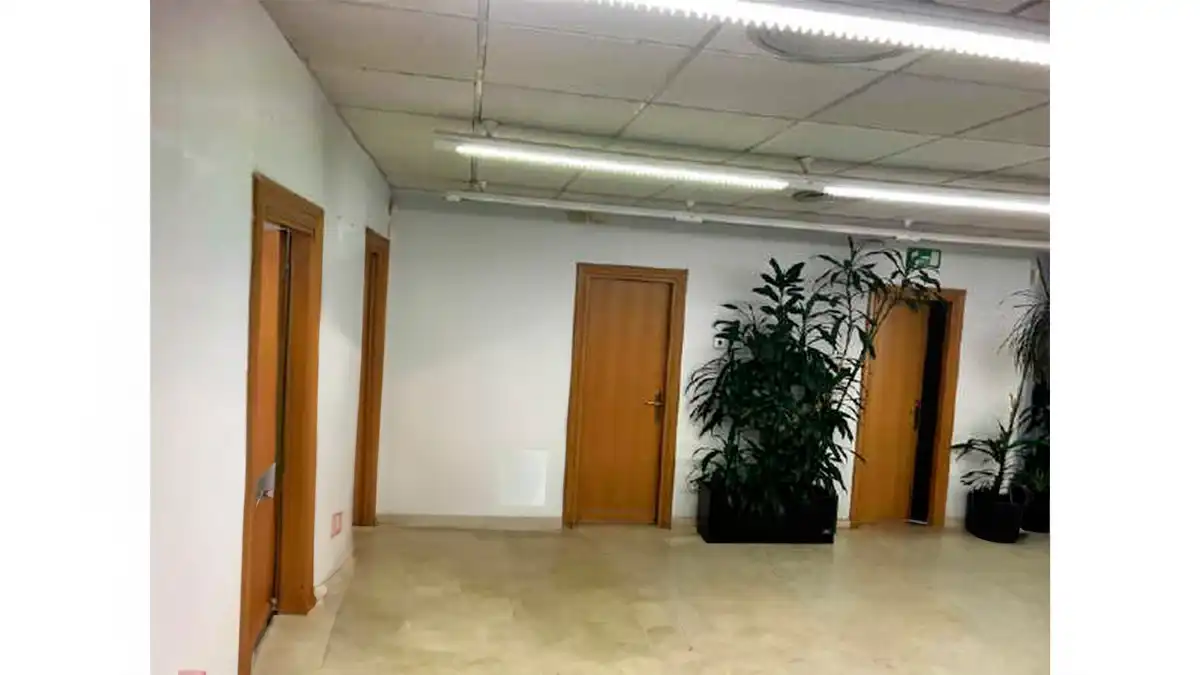 Local en venda en  Logroño