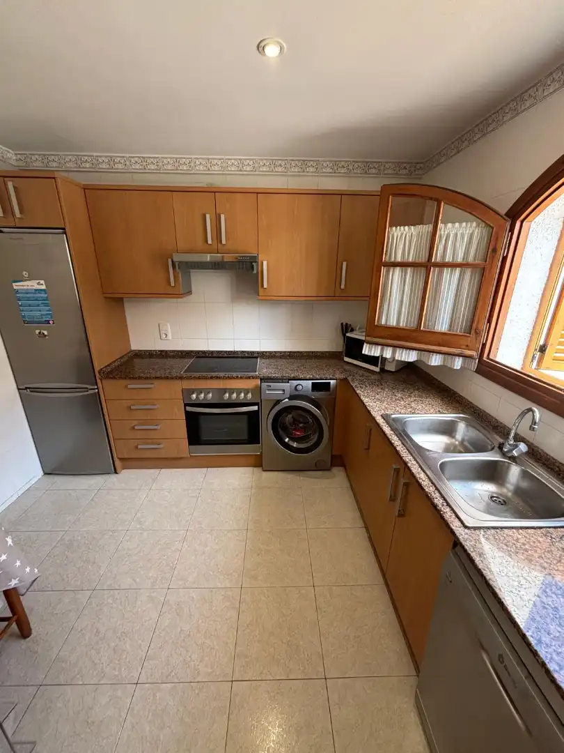 Cocina de Casa adosada en venta en Vandellòs i l'Hospitalet de l'Infant con Aire acondicionado, Jardín privado y Terraza