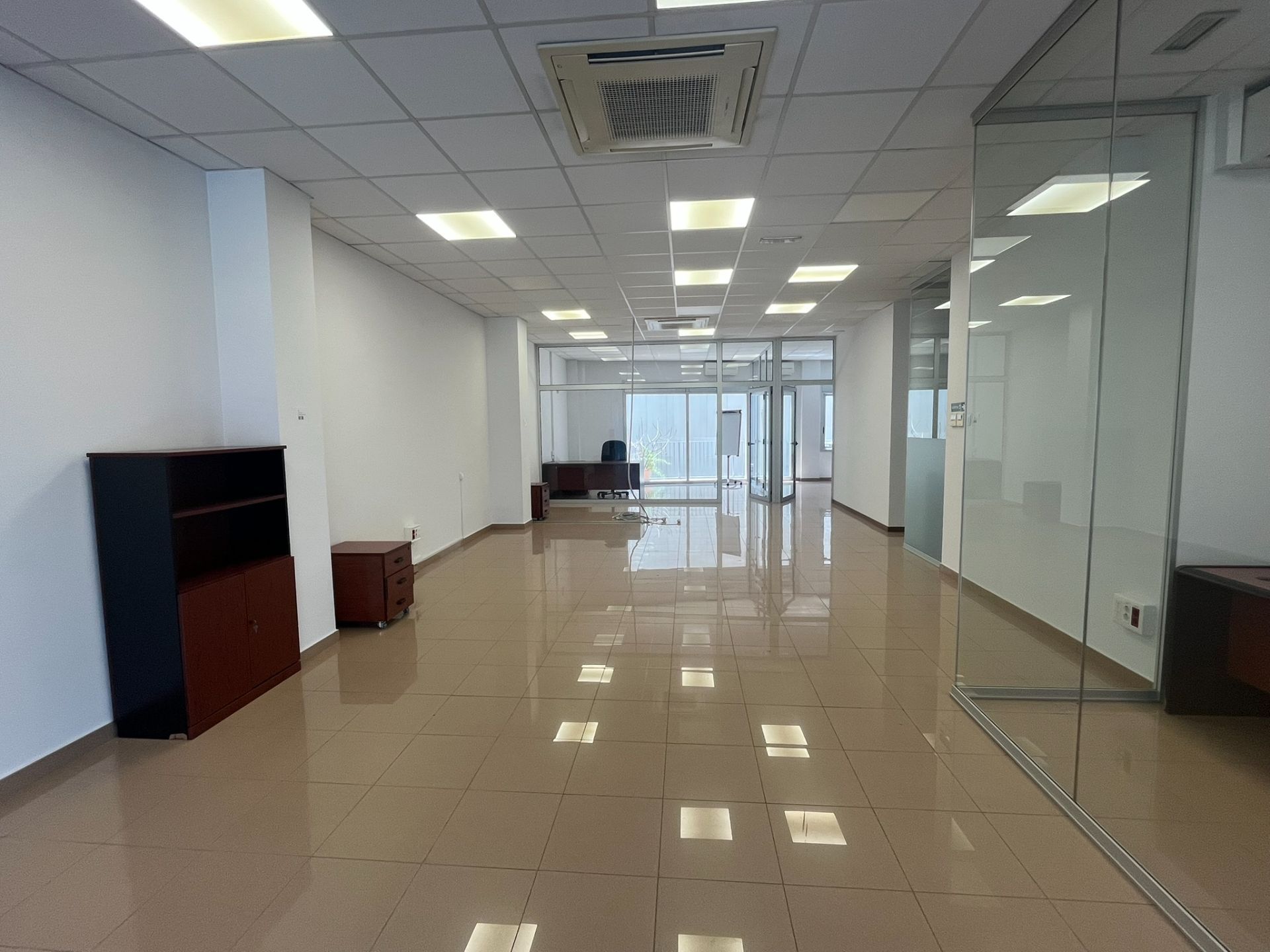 Premises to rent in Terrassa  with Air Conditioner