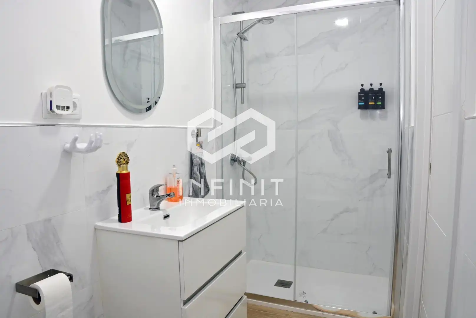 Bathroom of Houses for sale in Mazuecos  with Air Conditioner and Balcony