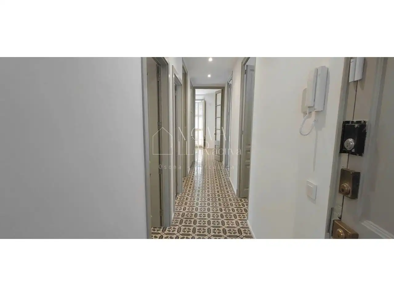 Flat with terrace for sale in Plaza Mayor, imagen 6