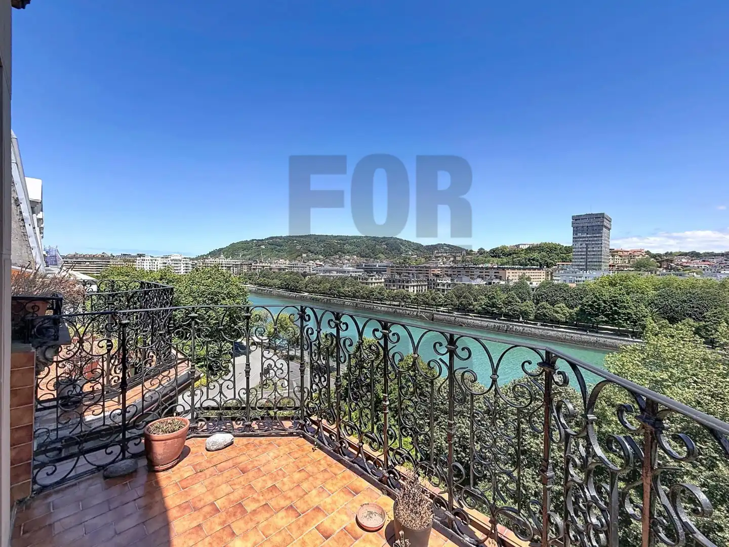 Terrace of Duplexes for sale in Donostia - San Sebastián   with Heating, Terrace and Storage room