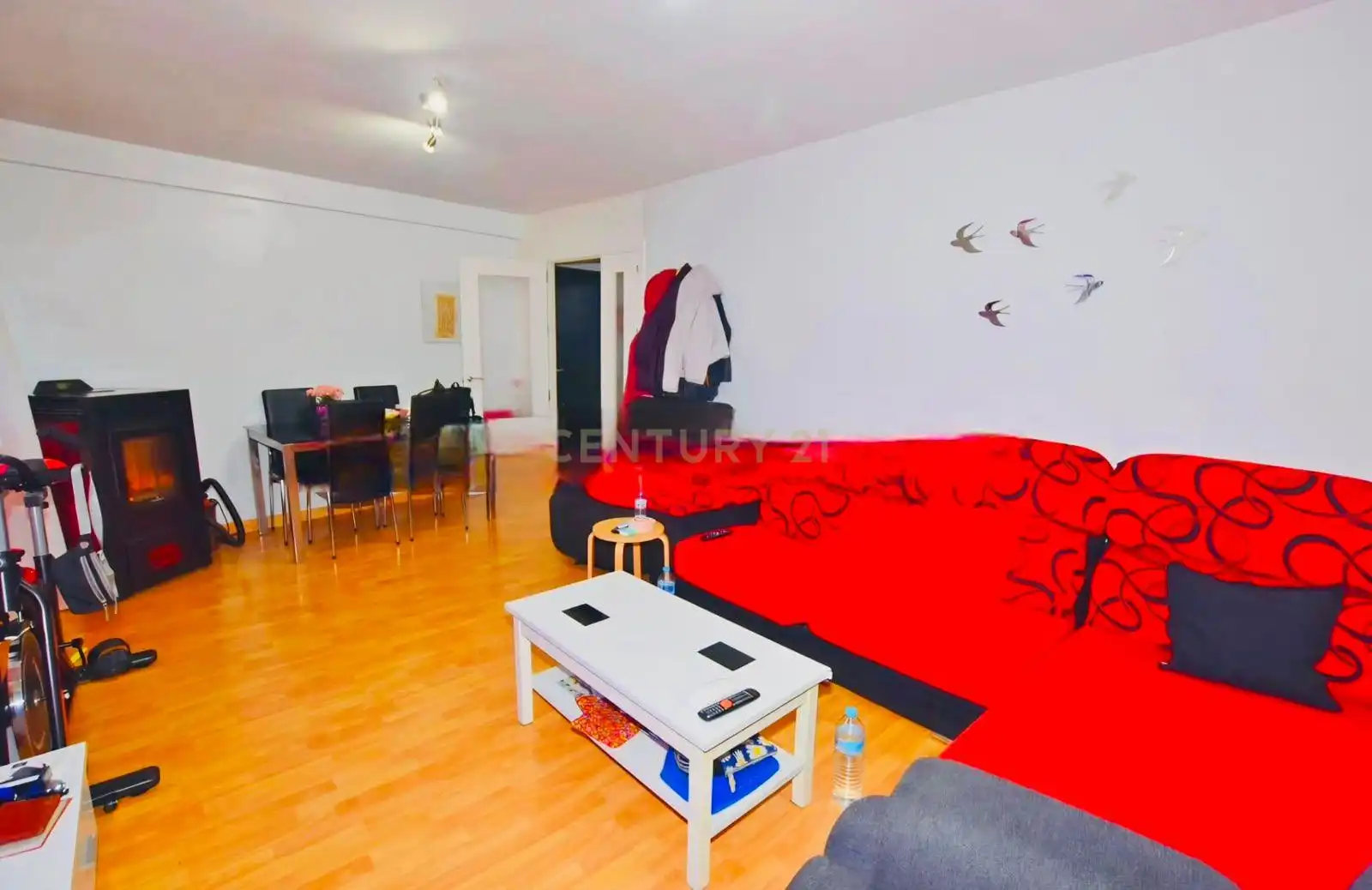 Sala d'estar de Casa adosada en venda en Cuevas del Becerro amb Aire condicionat i Alarma