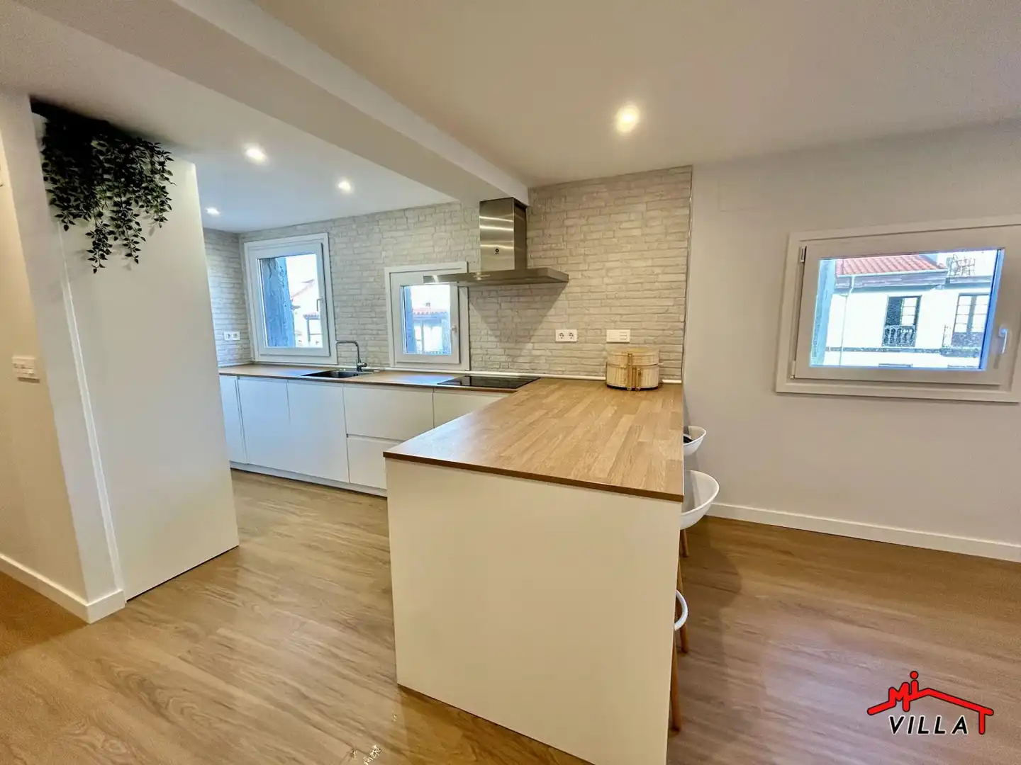 Kitchen of Flat for sale in Laredo  with Heating, Parquet flooring and Balcony
