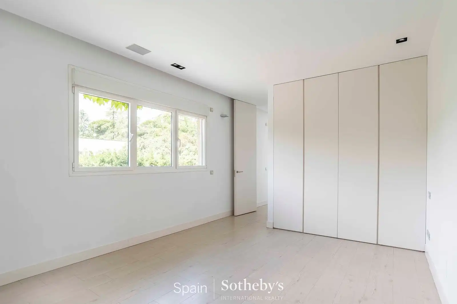 Dormitori de Casa o xalet de lloguer en Madrid amb Aire condicionat, Calefacció i Terrassa