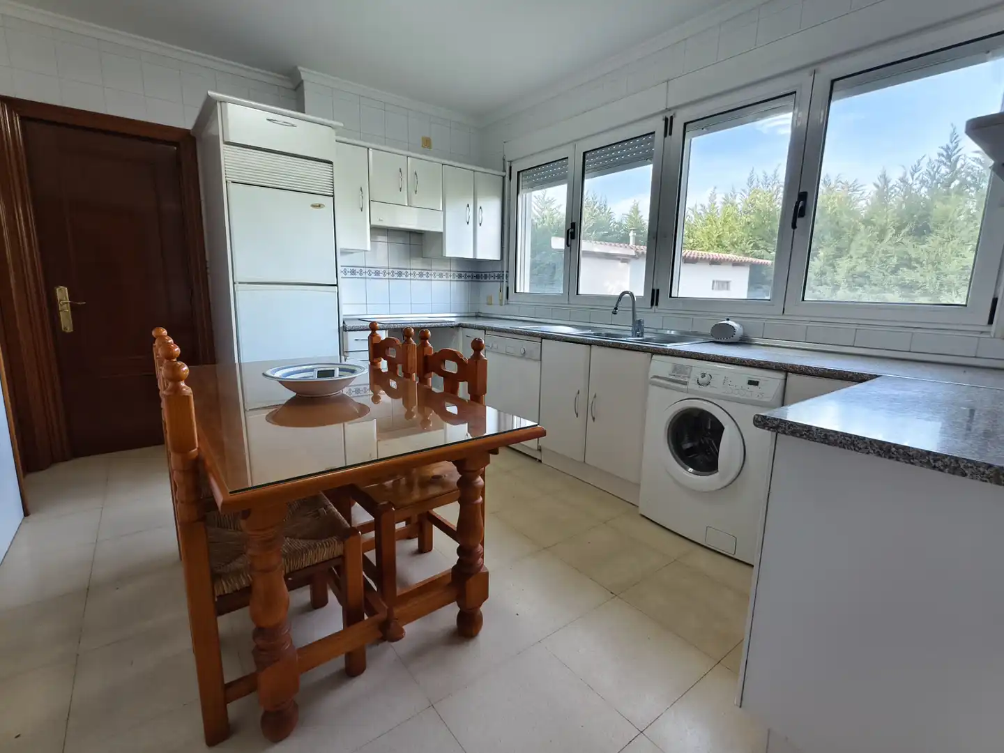 Cocina de Casa o chalet en venta en Grijota con Calefacción, Jardín privado y Piscina