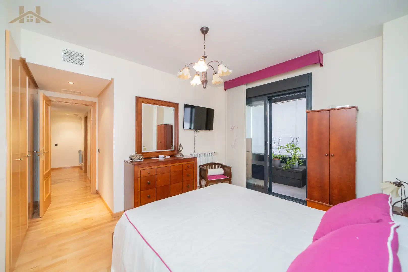 Bedroom of Flat for sale in Boadilla del Monte  with Air Conditioner, Heating and Terrace
