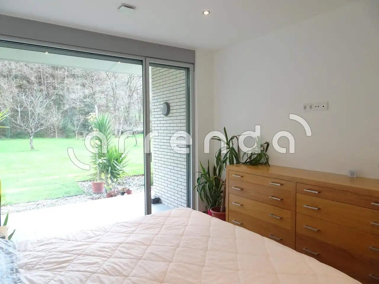 Dormitori de Casa o xalet de lloguer en Piélagos amb Jardí privat, Piscina i Moblat