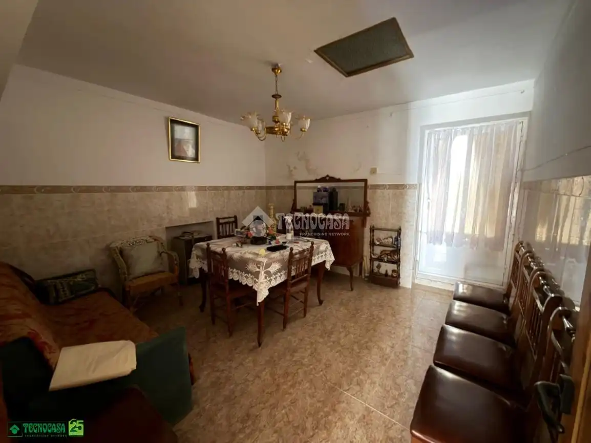 Casa aparellada en venda a Granátula de Calatrava, imagen 7