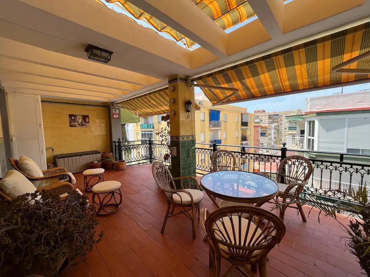 Terraza de Ático de alquiler en Vélez-Málaga con Aire acondicionado, Calefacción y Terraza