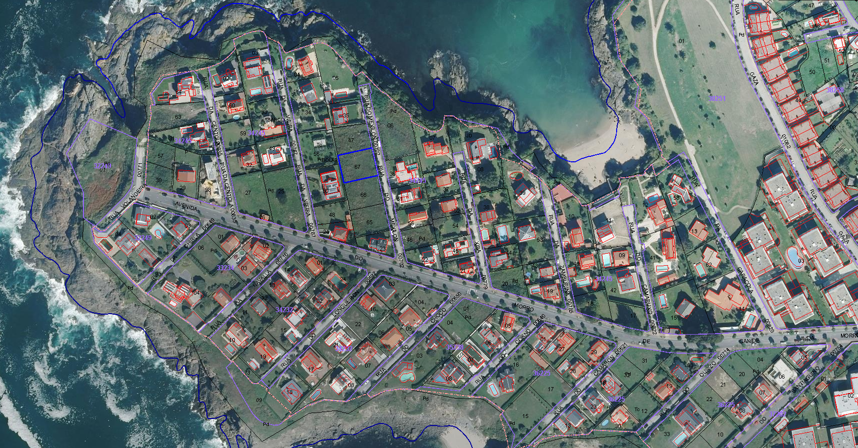 Residencial en venta en Oleiros