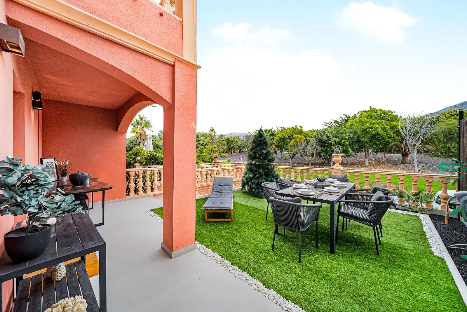 Terraced house with pool for sale in Jardines del Duque, imagen 6