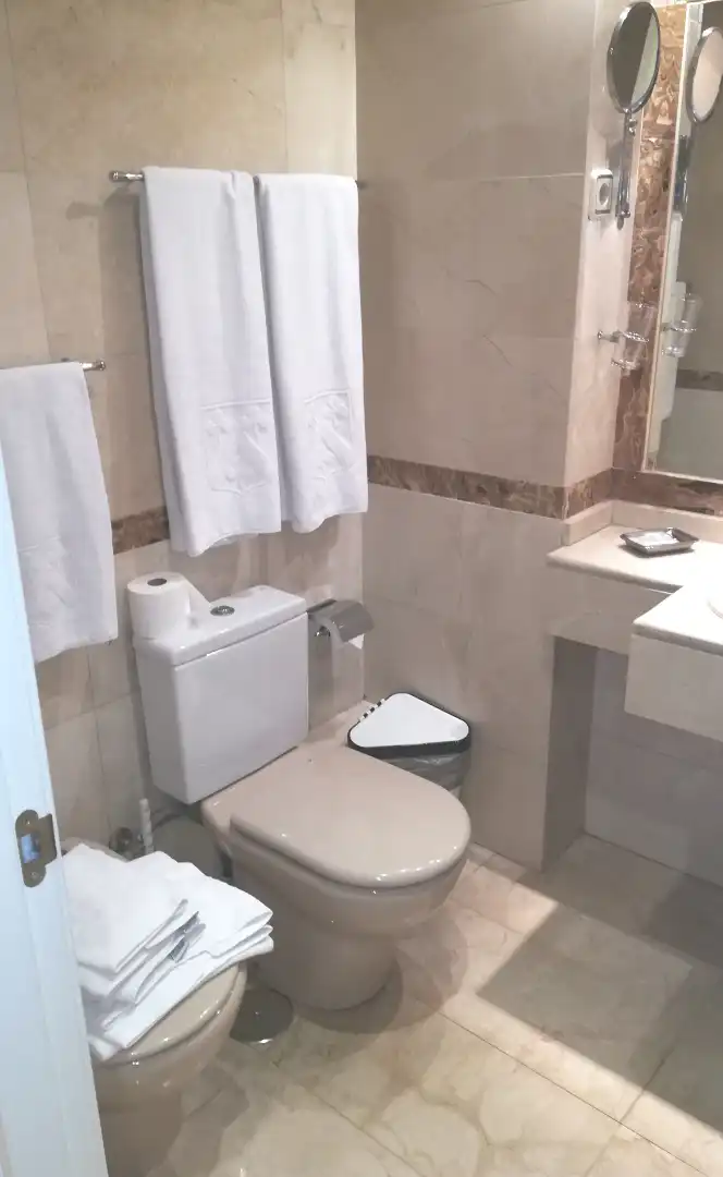 Baño de Apartamento en venta en Madrid con Aire acondicionado, Calefacción y Terraza