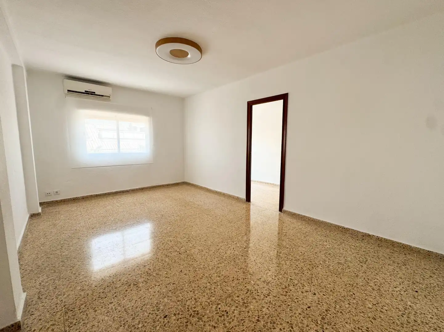 Vista exterior de Piso de alquiler en Catarroja con Aire acondicionado y Trastero