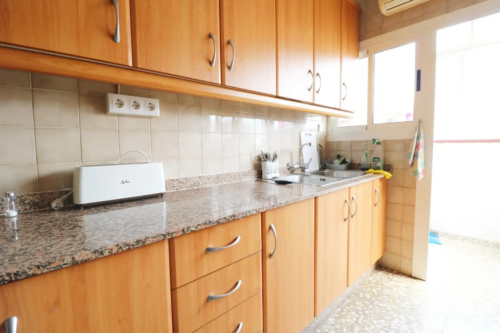 Küche von Wohnung zum Verkauf in Elche / Elx mit Klimaanlage, Möbliert und Balkon