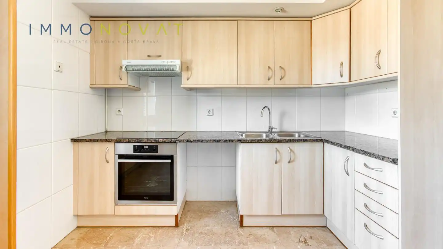 Kitchen of Flat for sale in Eixample Sud – Migdia