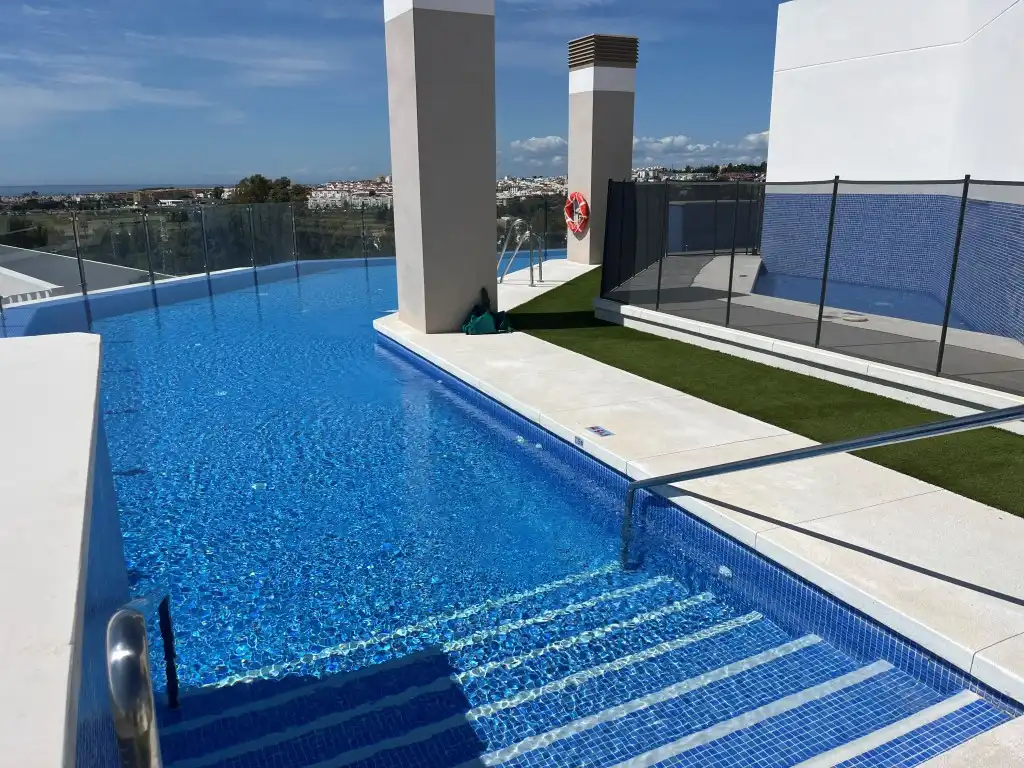 Appartement compact avec piscine à vendre à Nueva Andalucía, imagen 16