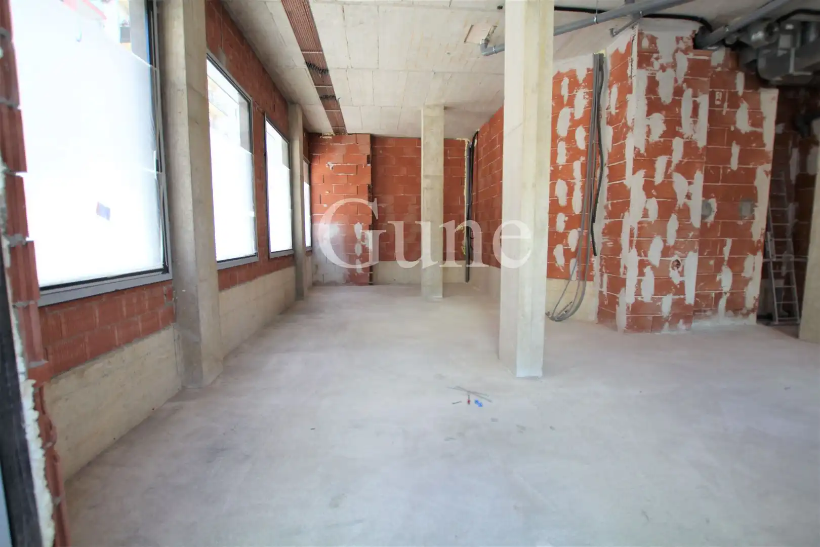 Local comercial de lloguer a Legazpi, imagen 3