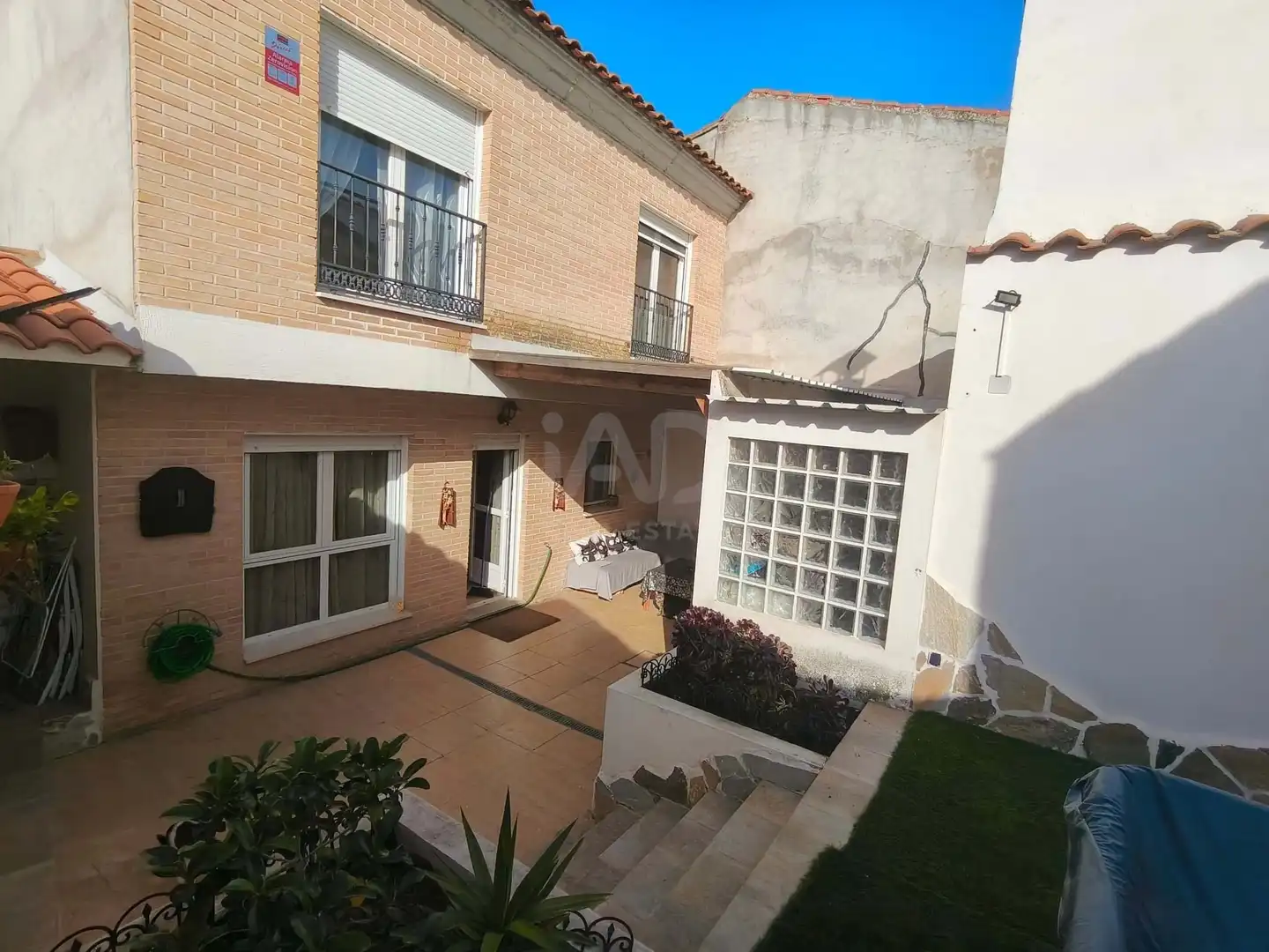 Vista exterior de Casa adosada en venta en Calera y Chozas con Aire acondicionado y Calefacción