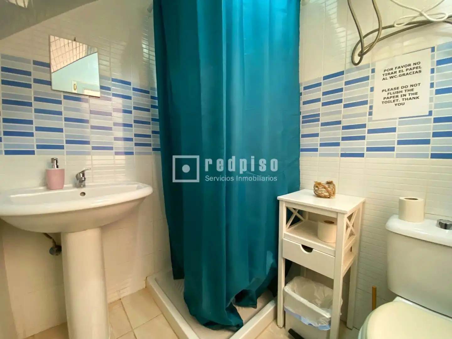 Baño de Estudio de alquiler en Málaga con Calefacción, Terraza y Amueblado