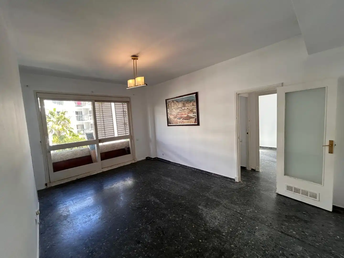 Piso con terraza en alquiler en Carrer del Penedès, imagen 2