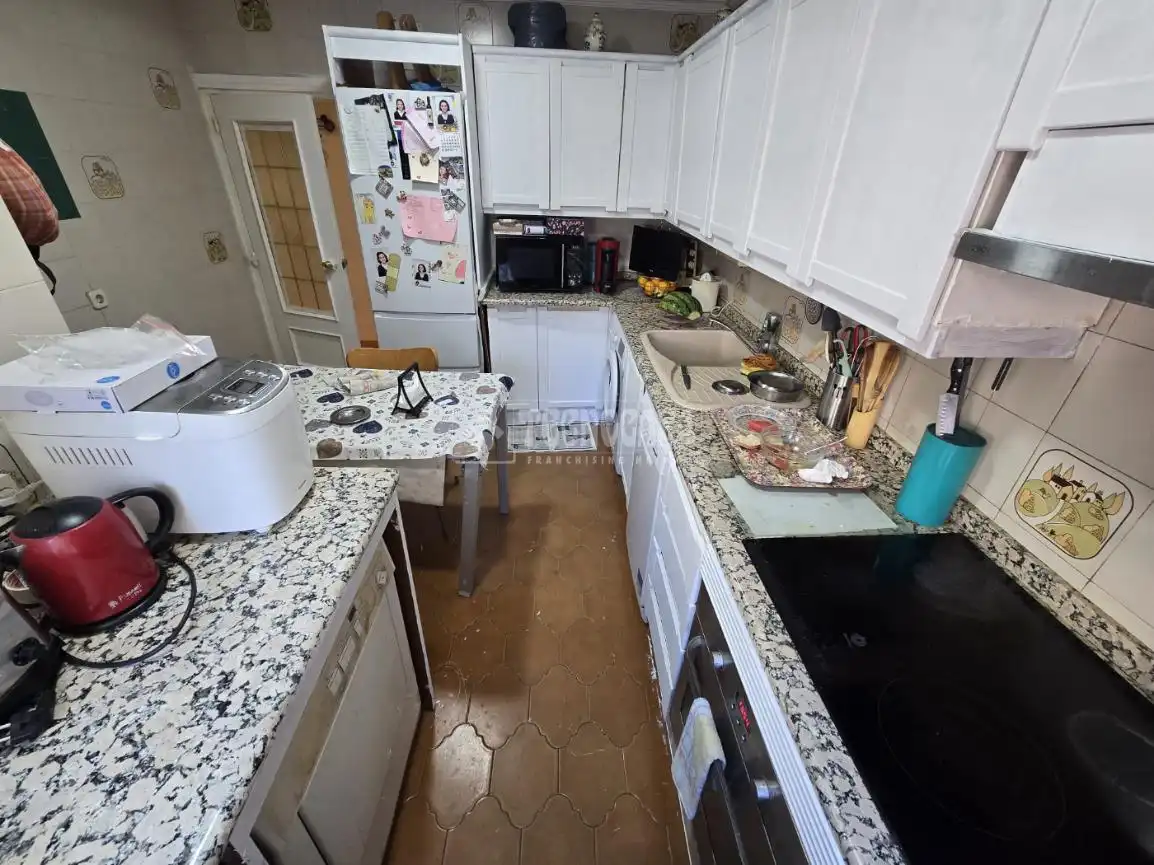 Kitchen of Flat for sale in Madrid  with Air Conditioner, Heating and Parquet flooring