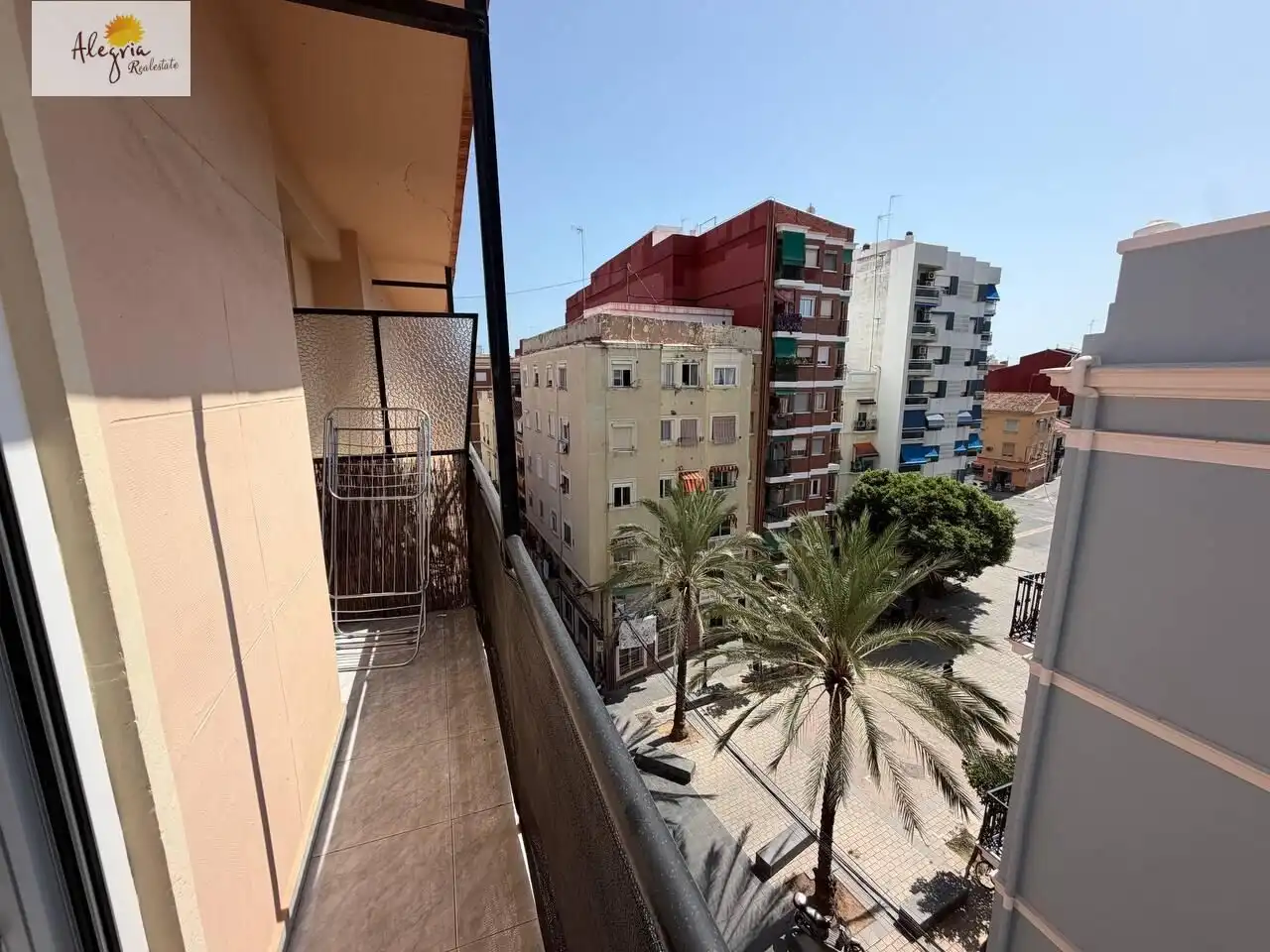 Vista exterior de Apartament de lloguer en Valencia amb Aire condicionat, Moblat i Balcó