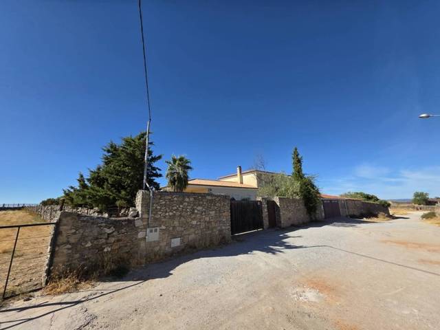Casa-chalet en Venta en Trujillo