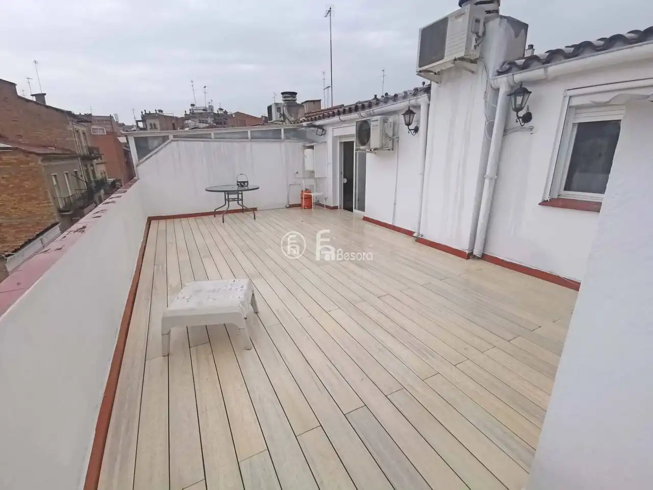 Apartments for sale in Calle Joan Baget, Instituts - Universitat