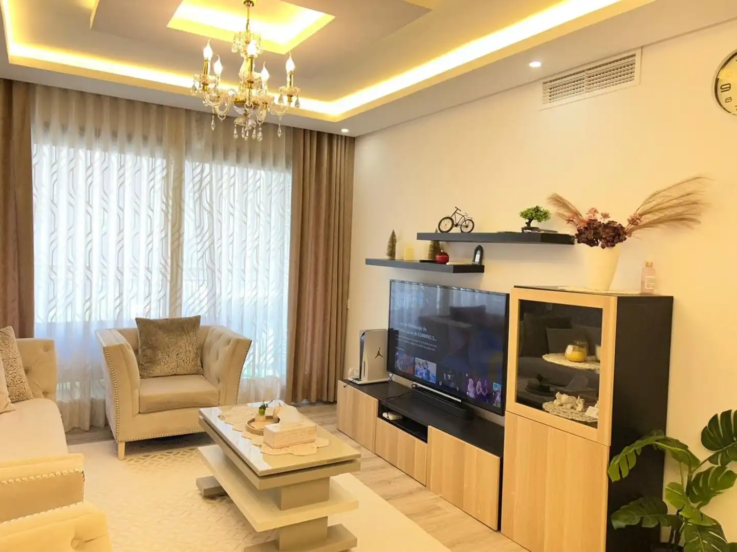 Living room of Flat for rent in Valencia  with Air Conditioner, Heating and Furnished