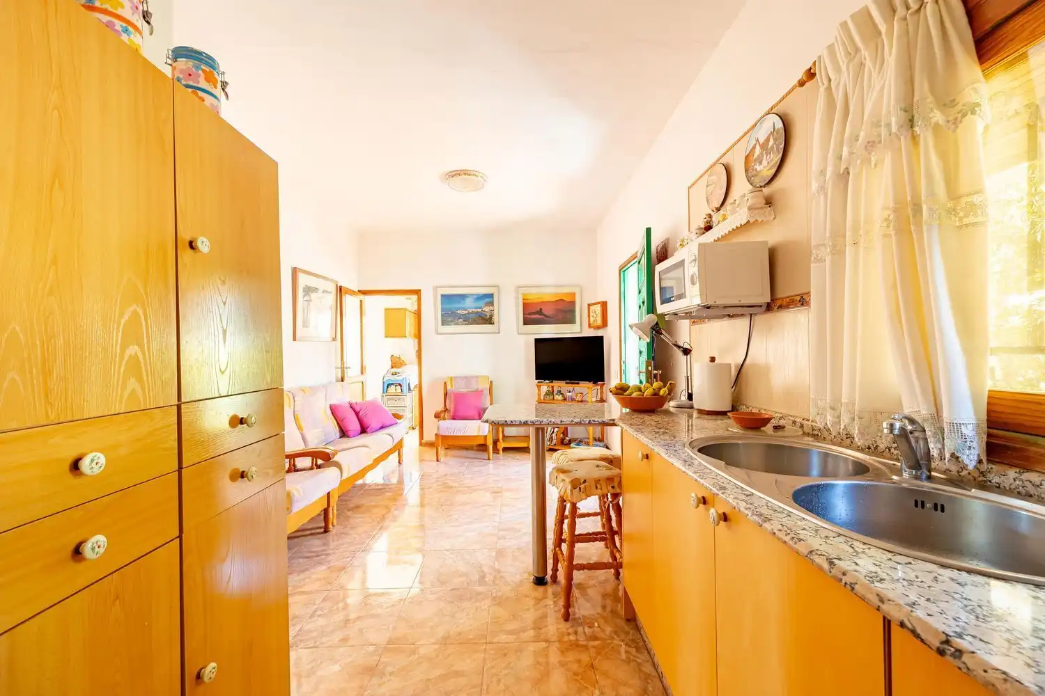 Cuina de Casa o xalet en venda en Vega de San Mateo amb Jardí privat i Terrassa