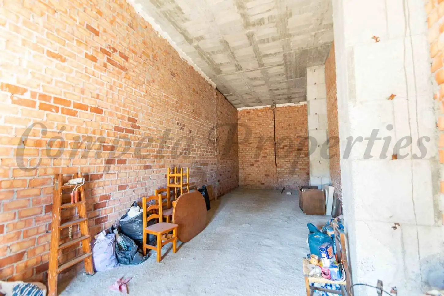 Gewerbefläche zum Verkauf in Urbanización Santa Rosa, imagen 3