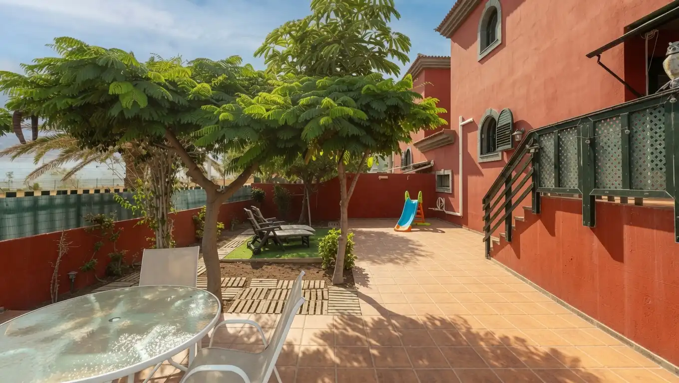 Terraza de Dúplex en venta en Telde con Jardín privado, Terraza y Trastero