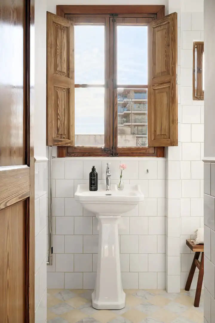 Bathroom of Flat for sale in  Palma de Mallorca  with Air Conditioner, Heating and Terrace