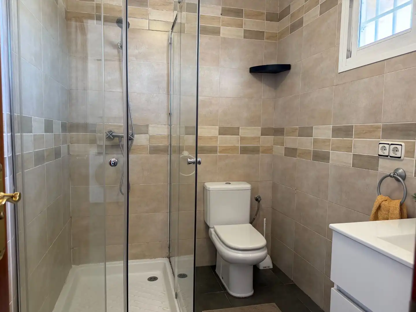 Bany de Pis en venda en Mijas amb Aire condicionat, Calefacció i Terrassa