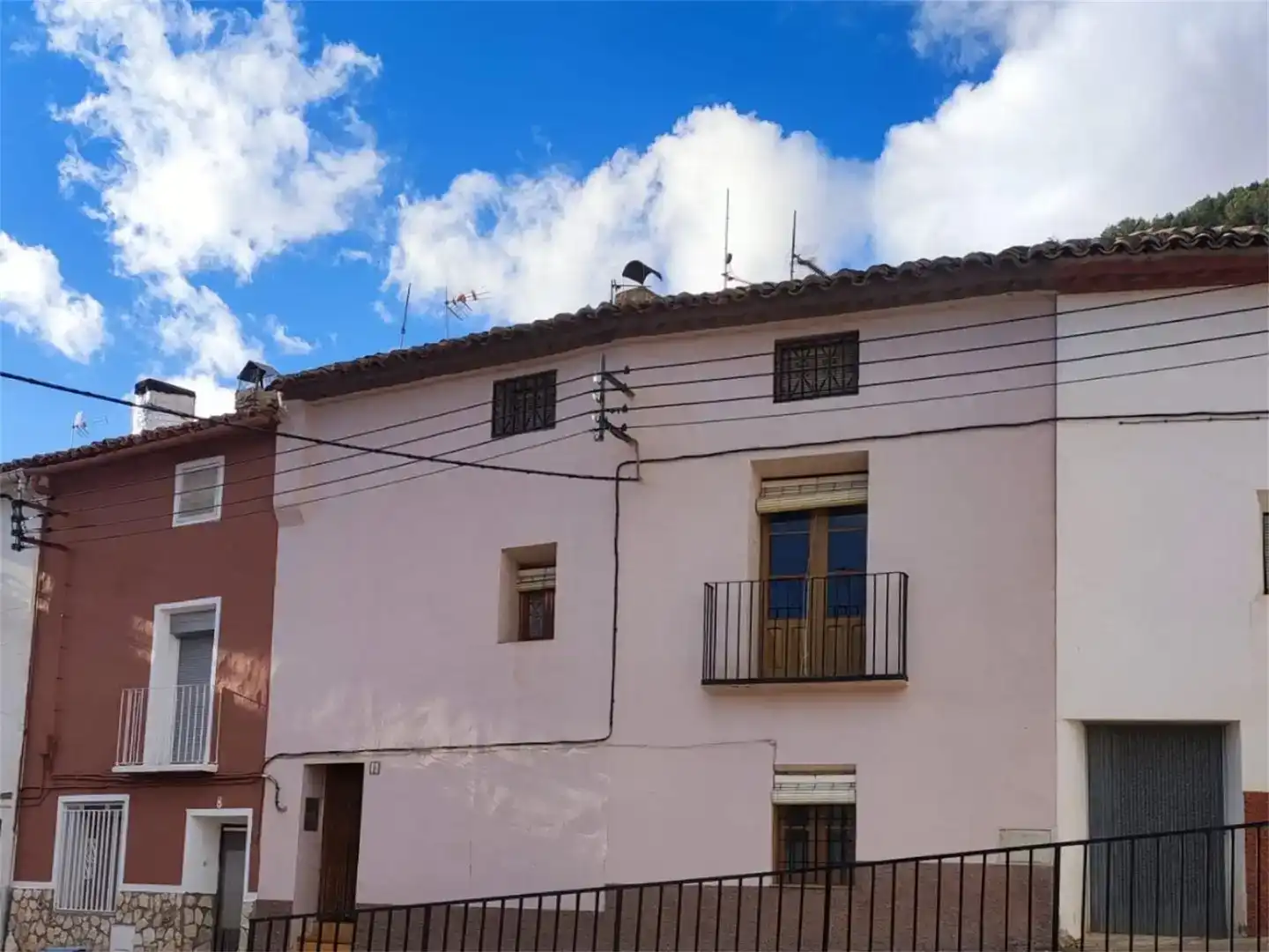 Vista exterior de Casa adosada en venta en Tosos, Zaragoza