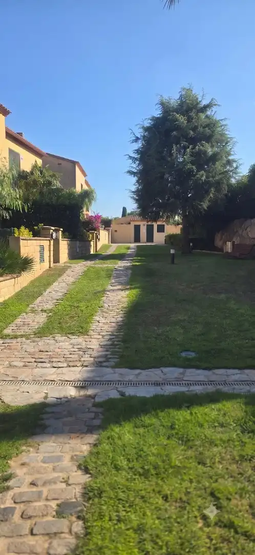 Vista exterior de Casa o xalet en venda en Reus amb Calefacció, Jardí privat i Terrassa