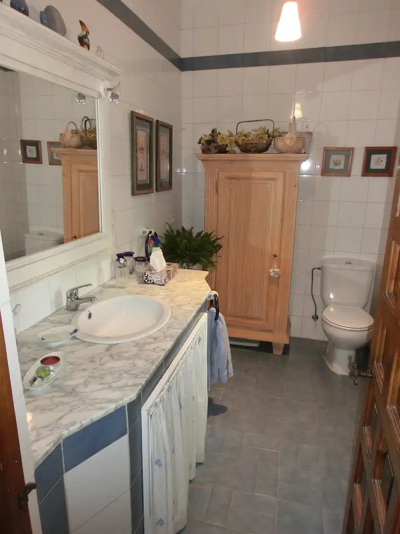 Bany de Casa o xalet en venda en Sonseca amb Calefacció, Jardí privat i Terrassa
