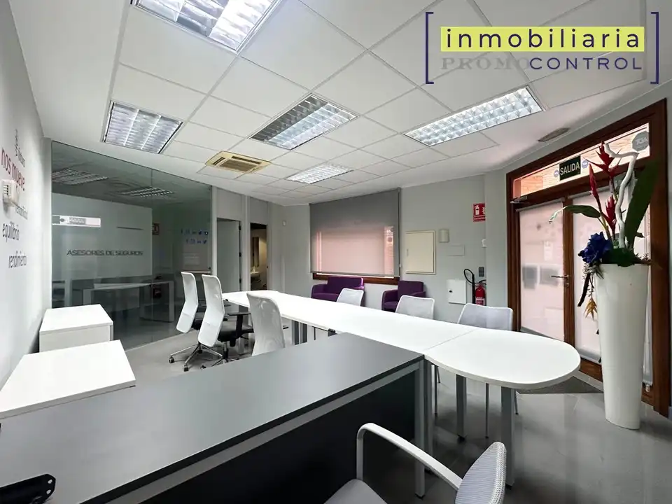 Local comercial de lloguer a Calle Mayor, imagen 2