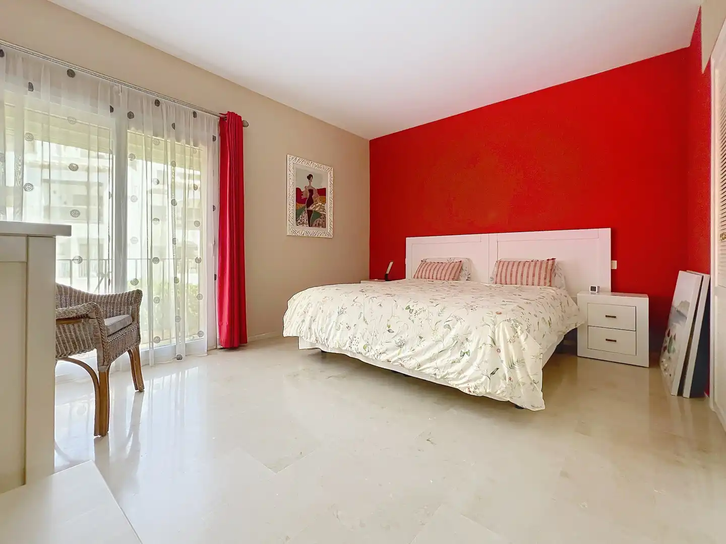 Habitación de Apartamento en venta en Manilva con Aire acondicionado, Terraza y Piscina