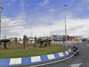 Pis amb balcó en venda a Mondejar - Junquillos