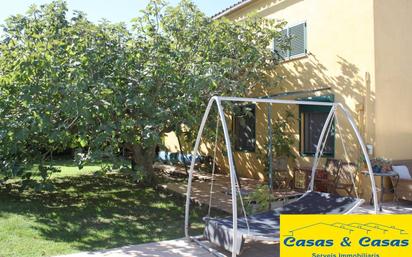 Jardí de Casa o xalet en venda en Torroella de Fluvià amb Aire condicionat, Terrassa i Piscina