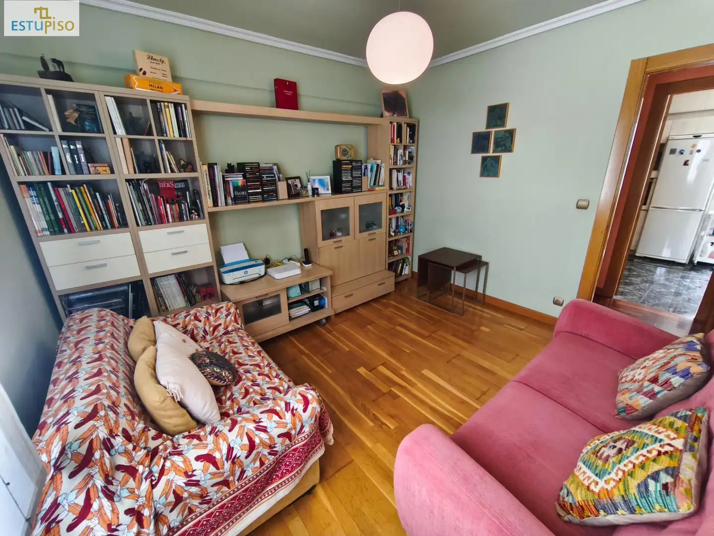 Living room of Flat for sale in Vitoria - Gasteiz  with Heating, Parquet flooring and Furnished